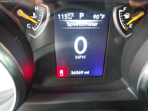 Used 2023 Jeep Gladiator Sport AWD/4WD image 15