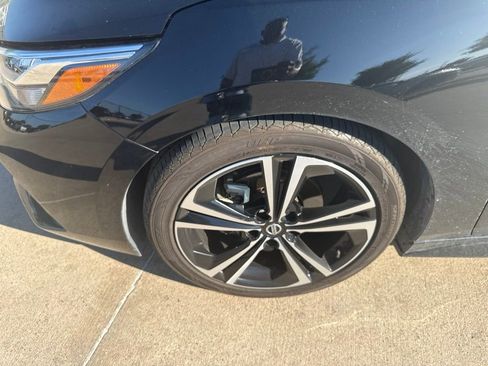 Certified 2022 Nissan Sentra SR FWD image 10