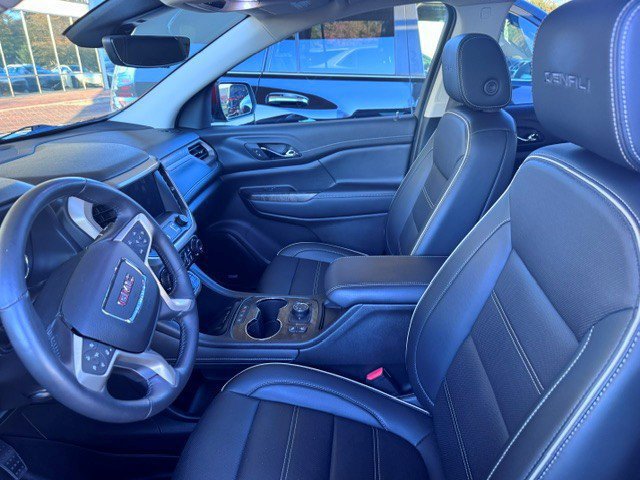 Used 2021 GMC Acadia Denali w/ Denali Ultimate Package AWD/4WD image 8