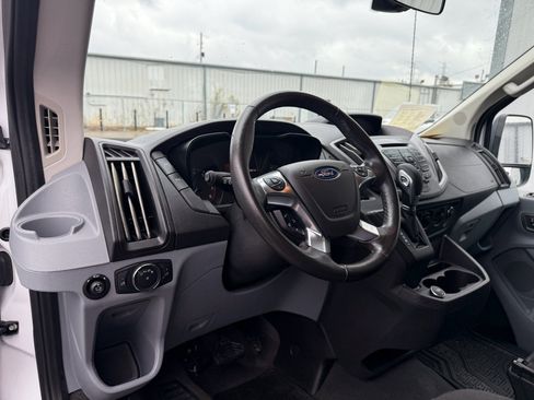 Used 2018 Ford Transit 150 XLT image 13