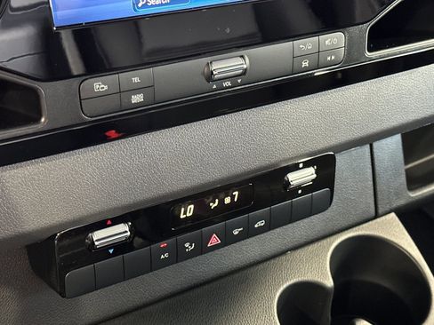 New 2025 Mercedes-Benz Sprinter 2500 image 19