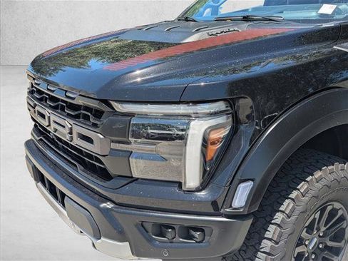 Used 2025 Ford F150 Raptor AWD/4WD image 13
