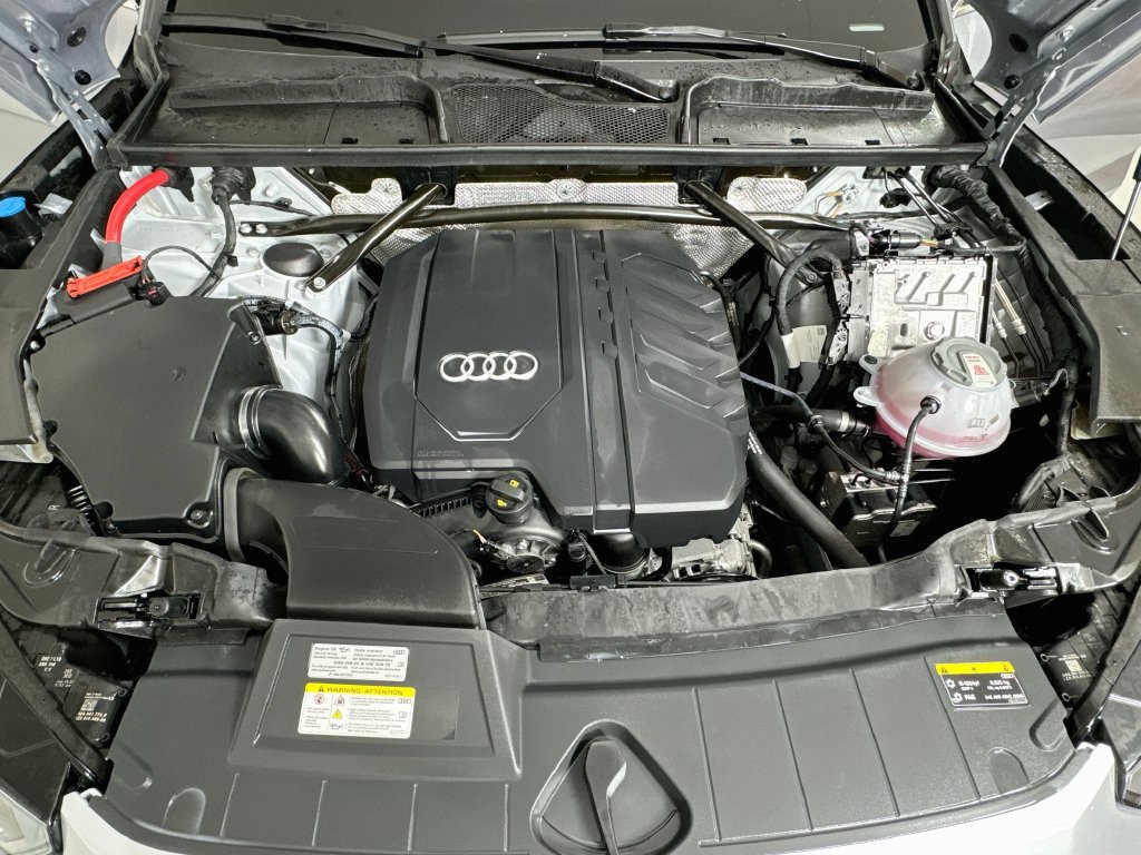 Used 2023 Audi Q5 2.0T Premium w/ Convenience Package AWD/4WD image 19