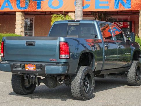 Used 2011 GMC Sierra 2500 Denali image 11