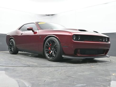 Used 2019 Dodge Challenger SRT Hellcat Redeye RWD image 49