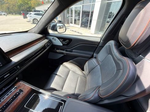 Used 2025 Lincoln Aviator Black Label w/ Black Label Special Edition AWD/4WD image 27