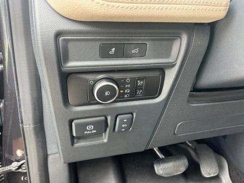 Used 2023 Ford Expedition Max Limited AWD/4WD image 16