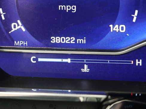 Used 2023 Chevrolet Silverado 1500 LT image 19