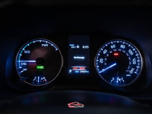 Used 2020 Toyota RAV4 LE image 28