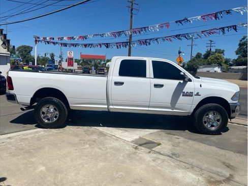 Used 2018 RAM 2500 Tradesman w/ Chrome Appearance Group AWD/4WD image 7