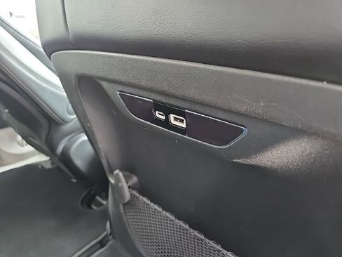 Used 2024 Chrysler Pacifica Touring-L image 75