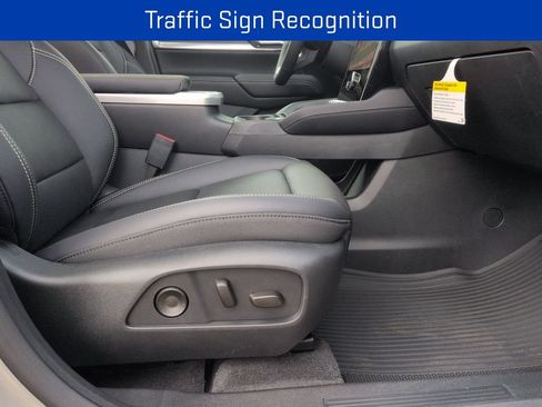 New 2027 GMC Terrain Elevation w/ Elevation Premium Package AWD/4WD image 26