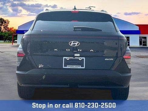 New 2025 Hyundai Kona SEL image 4