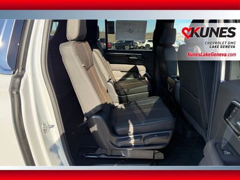 New 2026 Chevrolet Suburban High Country AWD/4WD image 20