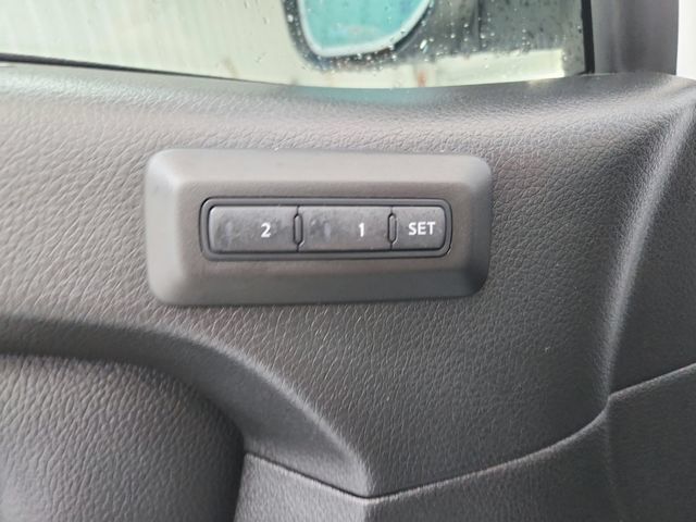 Used 2024 Nissan Titan PRO-4X w/ Pro-4x Convenience Package AWD/4WD image 21