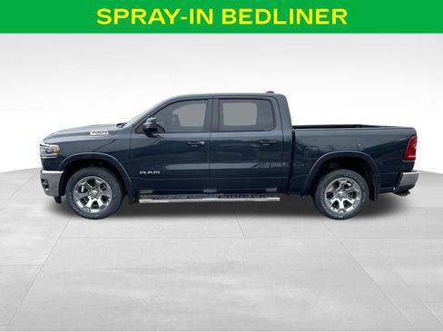 Used 2025 RAM 1500 Big Horn AWD/4WD image 7