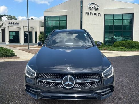 Used 2022 Mercedes-Benz GLC 300 image 2