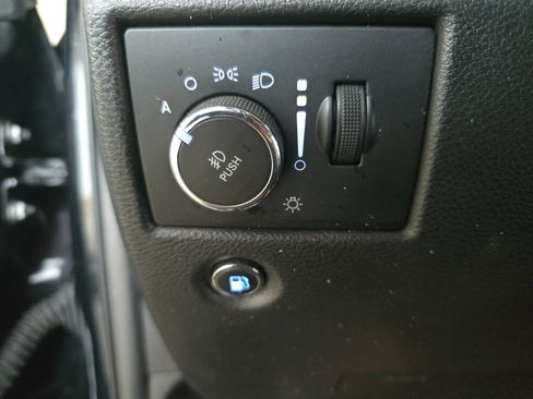 Used 2021 Jeep Grand Cherokee Limited w/ Premium Lighting Group AWD/4WD image 25