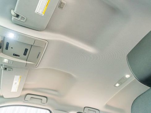 Used 2015 GMC Sierra 1500 SLE w/ SLE Value Package image 21