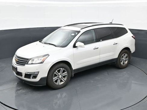 Used 2017 Chevrolet Traverse LT FWD image 11