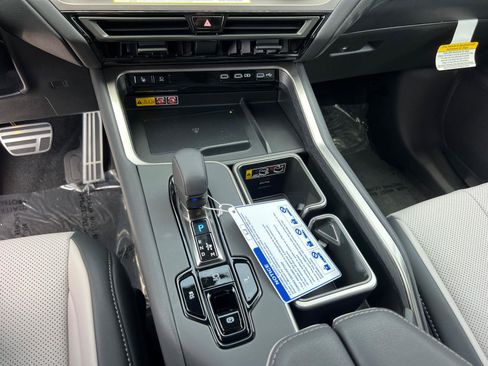 New 2026 Lexus TX 500h AWD image 25