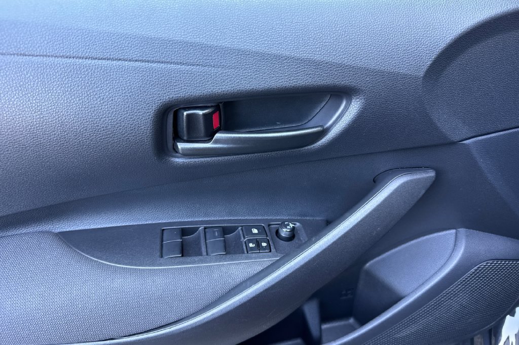 Certified 2025 Toyota Corolla LE FWD image 10