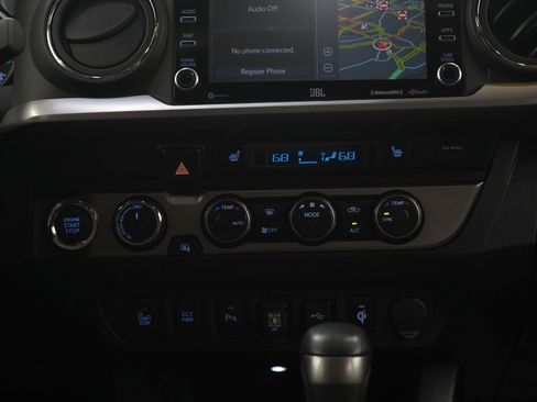Used 2023 Toyota Tacoma Limited AWD/4WD image 16