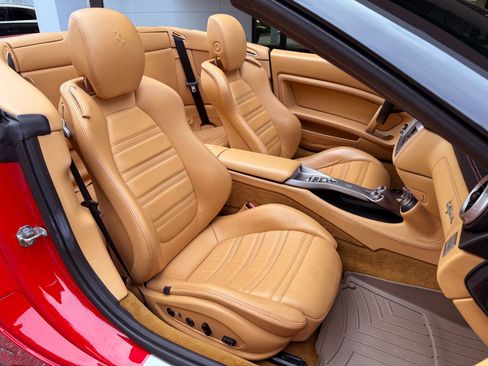 Used 2010 Ferrari California image 34
