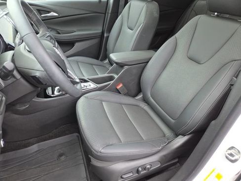 Used 2023 Buick Encore GX Essence w/ Advanced Technology Package image 31