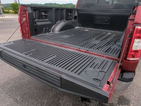 Used 2019 Ford F150 XLT w/ Equipment Group 302A Luxury AWD/4WD image 35