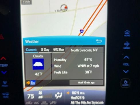 Used 2017 Toyota Prius Prime Premium image 60