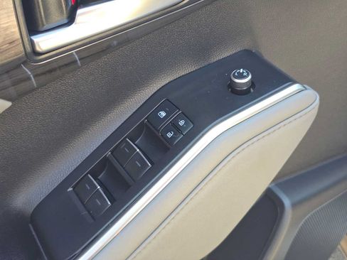 Used 2021 Toyota Highlander Limited AWD/4WD image 21