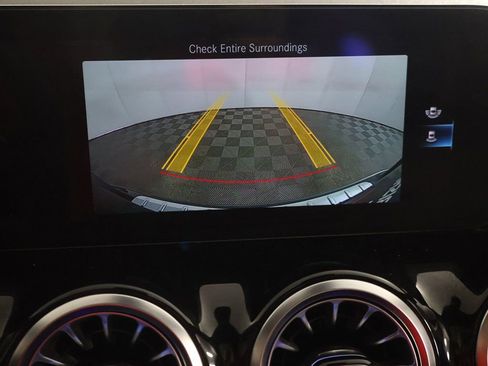 Used 2023 Mercedes-Benz GLA 35 AMG 4MATIC image 43