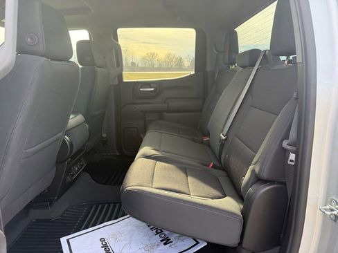 Used 2021 Chevrolet Silverado 1500 LT image 15