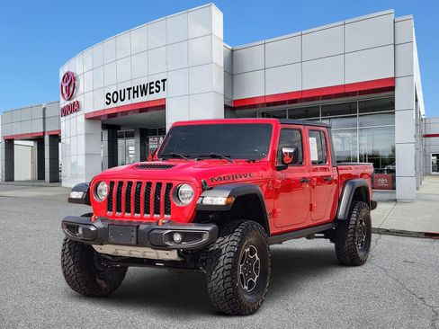 Used 2022 Jeep Gladiator Mojave w/ Trailer Tow Package AWD/4WD image 2
