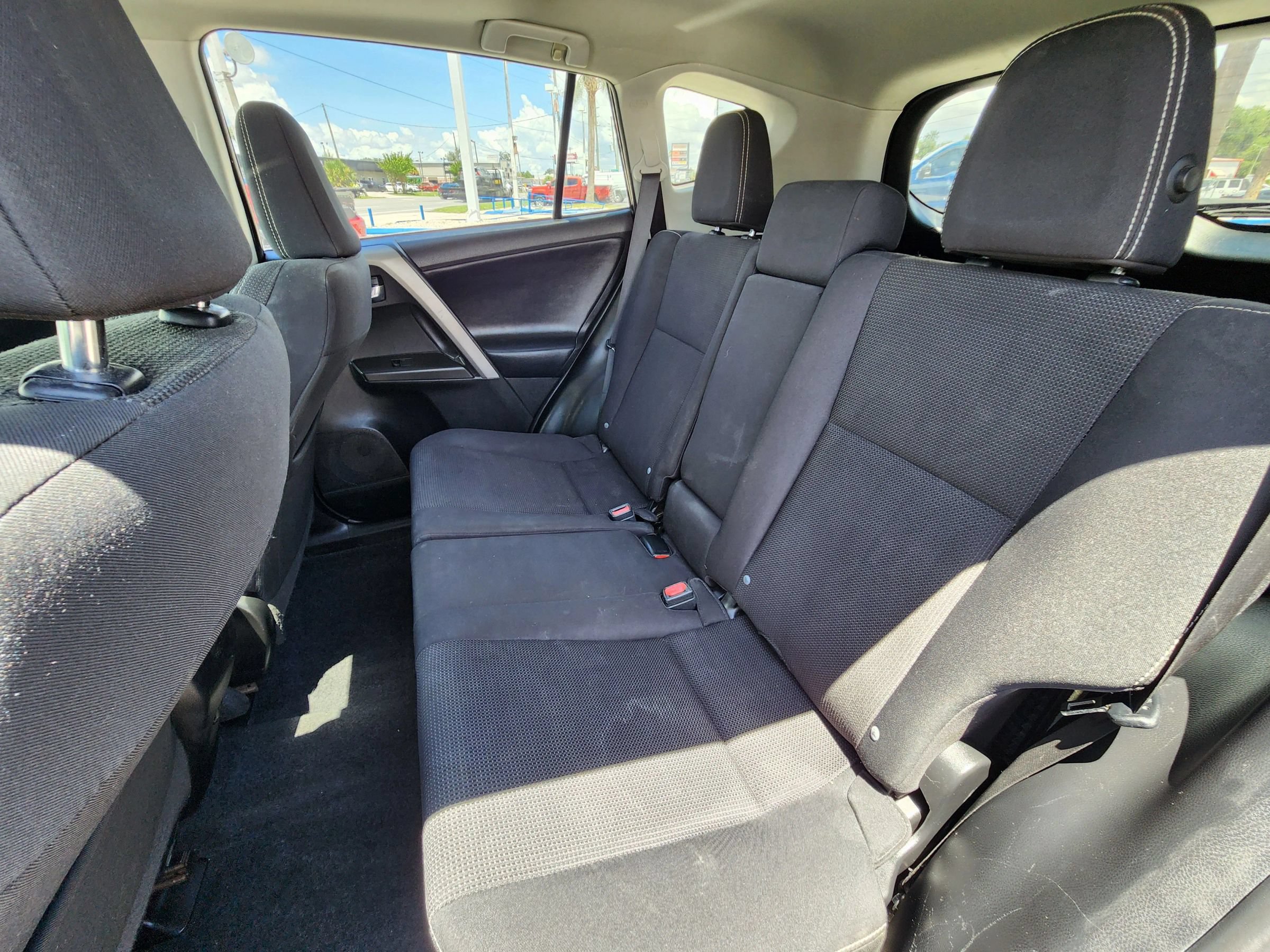 Used 2016 Toyota RAV4 XLE FWD image 12