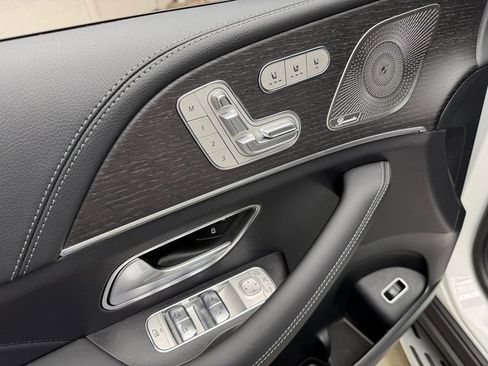 New 2026 Mercedes-Benz GLE 53 AMG 4MATIC Coupe image 11