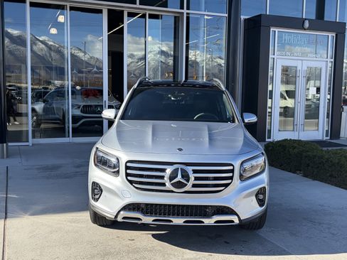 Certified 2025 Mercedes-Benz GLB 250 4MATIC image 2