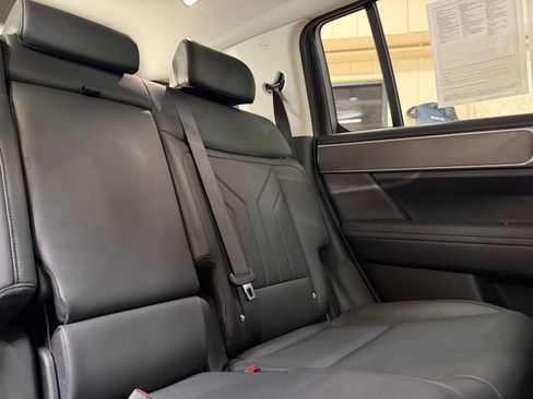 Used 2025 Hyundai Santa Fe SEL FWD image 35
