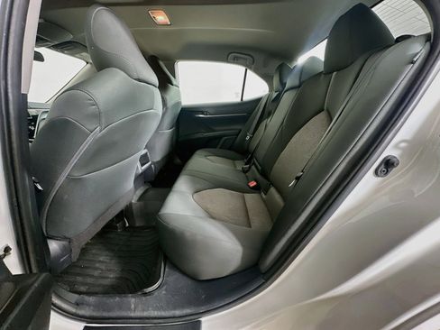 Used 2022 Toyota Camry LE FWD image 26