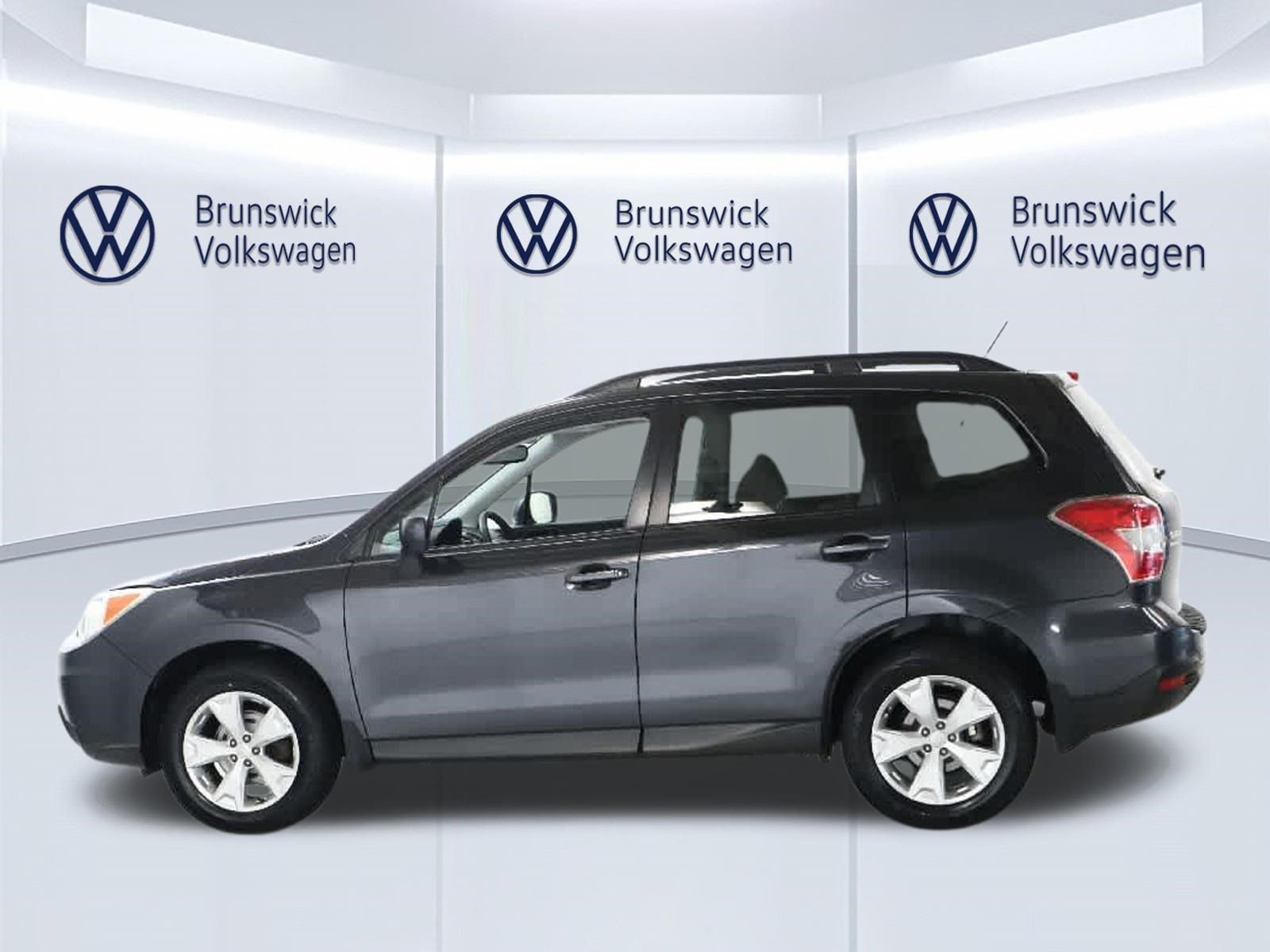 Used 2015 Subaru Forester 2.5i Premium AWD/4WD image 11