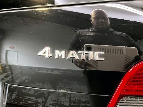 Used 2010 Mercedes-Benz GLK 350 4MATIC image 9