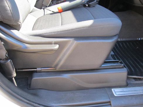 Used 2022 Chevrolet Silverado 3500 LT w/ Convenience Package image 34