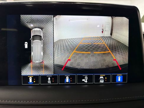 Used 2022 Chevrolet Tahoe Z71 w/ Luxury Package image 27