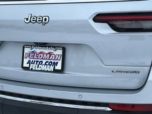 Used 2023 Jeep Grand Cherokee L Laredo image 36