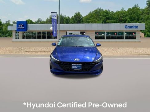 Certified 2022 Hyundai Elantra SEL w/ Preferred Accessory Package FWD image 2