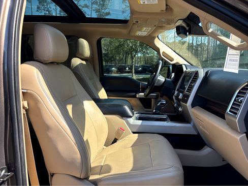 Used 2016 Ford F150 Lariat w/ Equipment Group 502A Luxury image 12