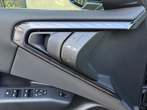 Used 2025 BMW X3 xDrive30i w/ Premium Package image 20