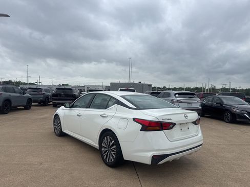 Certified 2025 Nissan Altima 2.5 SV image 15