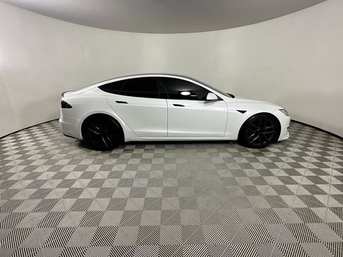 Used 2021 Tesla Model S Plaid image 5